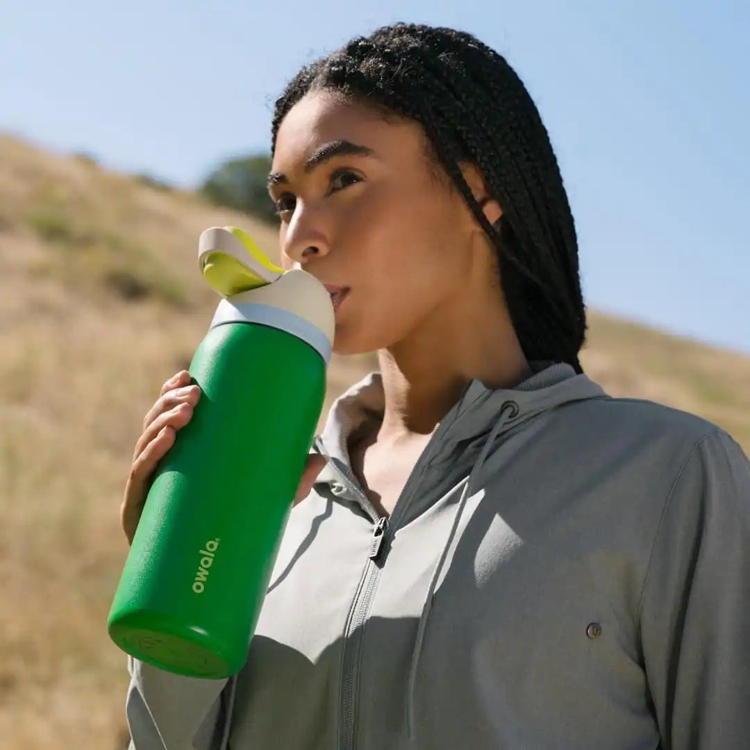 Owala FreeSip Stainless Steel Water Bottle 32 oz Putting Green