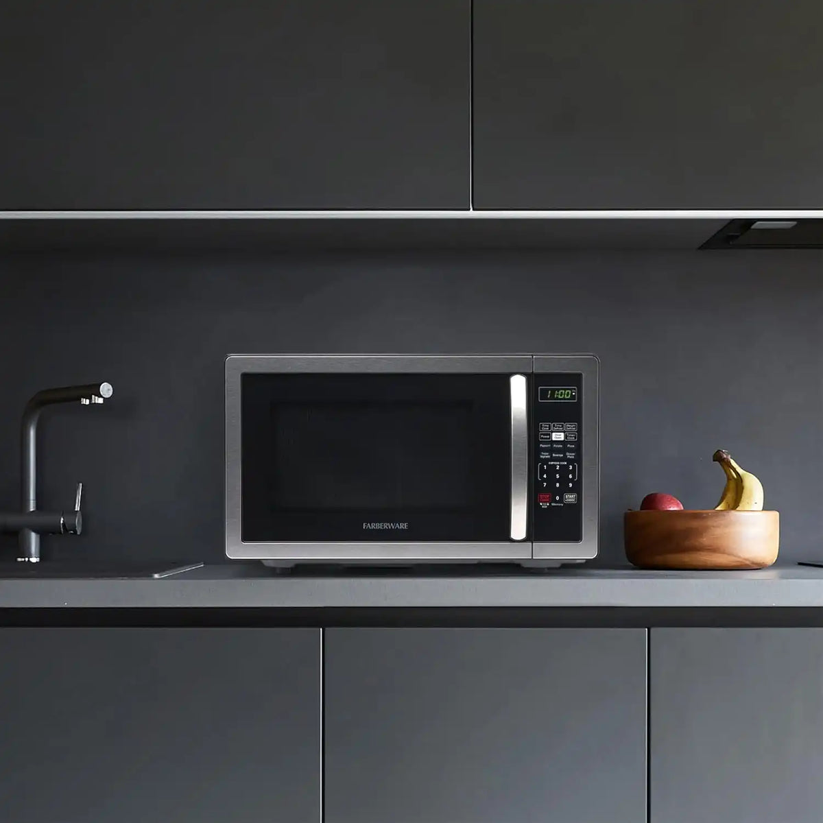 Farberware Countertop Microwave Oven 1.1 cu.ft.1000 Watts, Stainless steel