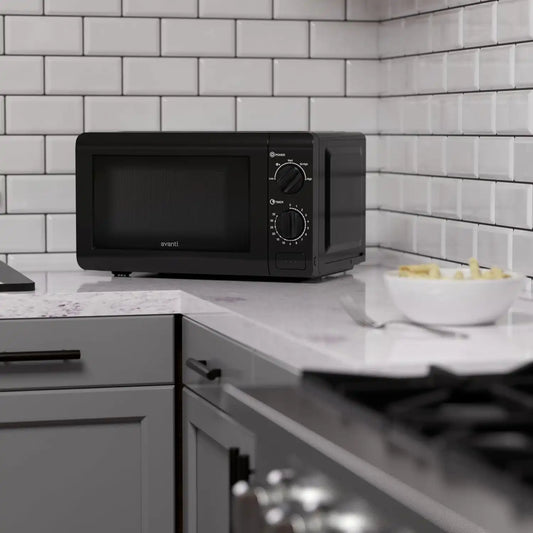 Avanti Microwave Oven 700-Watts Compact Mechanical with 5 Power Settings, Defrost, Full Range Temperature Control and Removable Glass Turntable, 0.7-Cu.Ft., Black