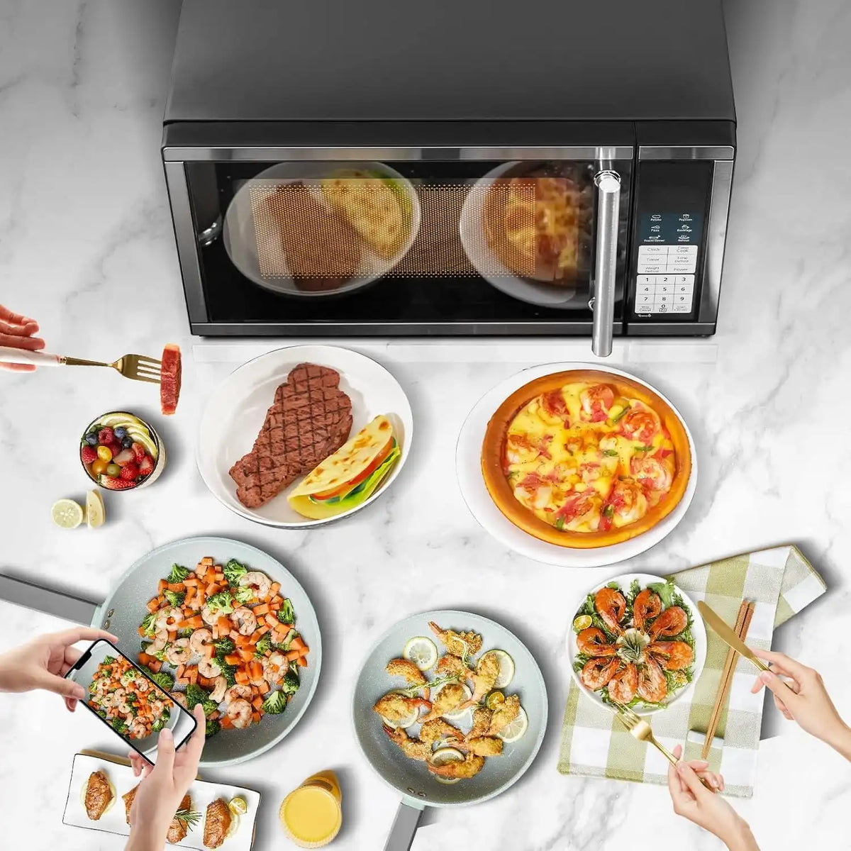 Countertop Microwave Ovens 0.7 Cu. Ft. 700 Watts Microwave Oven With LED Lighting,Turntable and Child Lock,Compact Microwave Perfect for Apartments and Dorms,Easy Clean Interior, Black