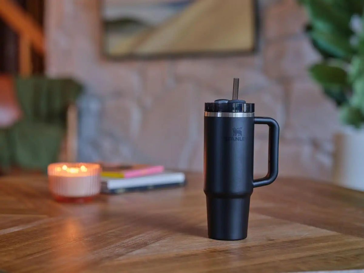 STANLEY Quencher H2.0 Flow State Tumbler, 30 oz, Black 2.0