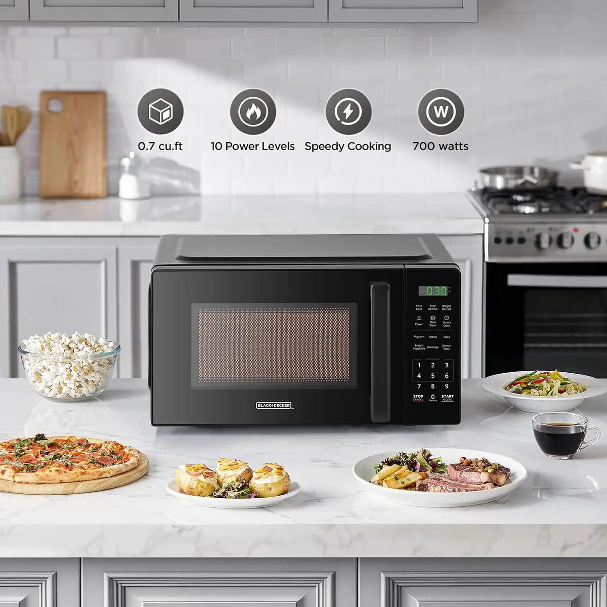 BLACK+DECKER Countertop Microwave Oven 0.7 Cu.Ft,700W,Child Safety, Black