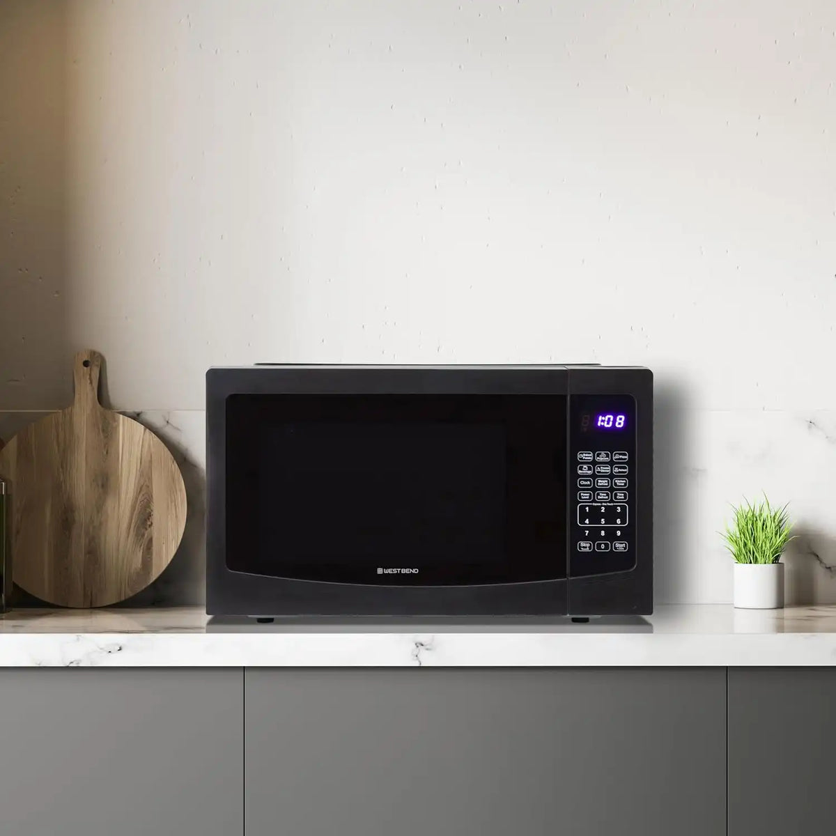 West Bend Microwave Oven, 1000 Watts, 1.1 cu. ft., in Black