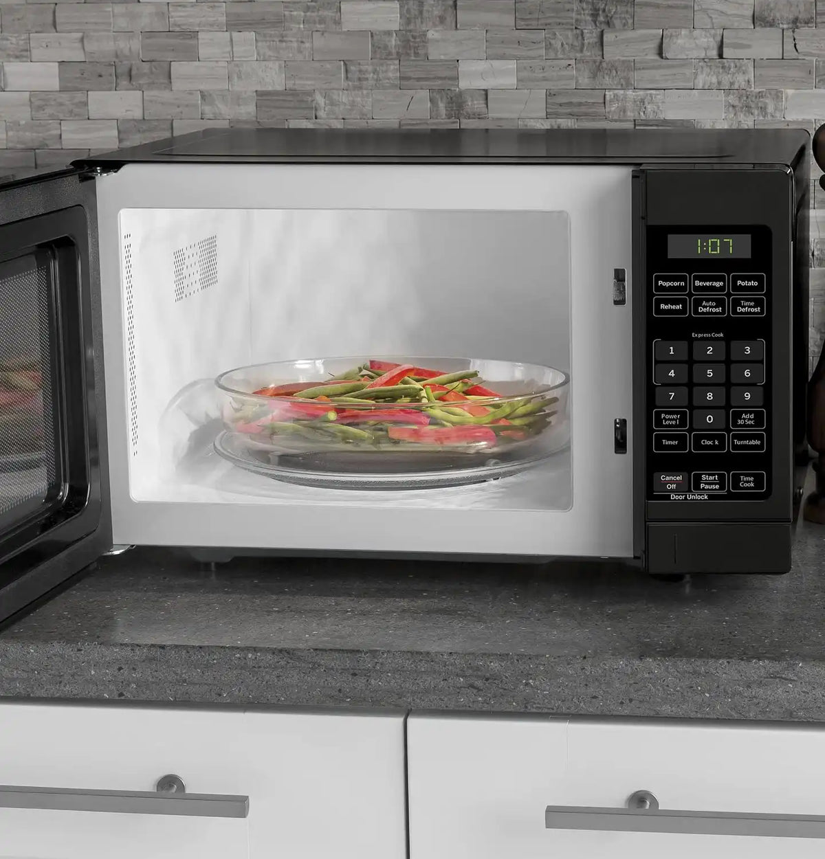 GE Countertop Microwave Oven, 700 Watt, 0.7 Cu. Ft., Black, GCST07N1WBB