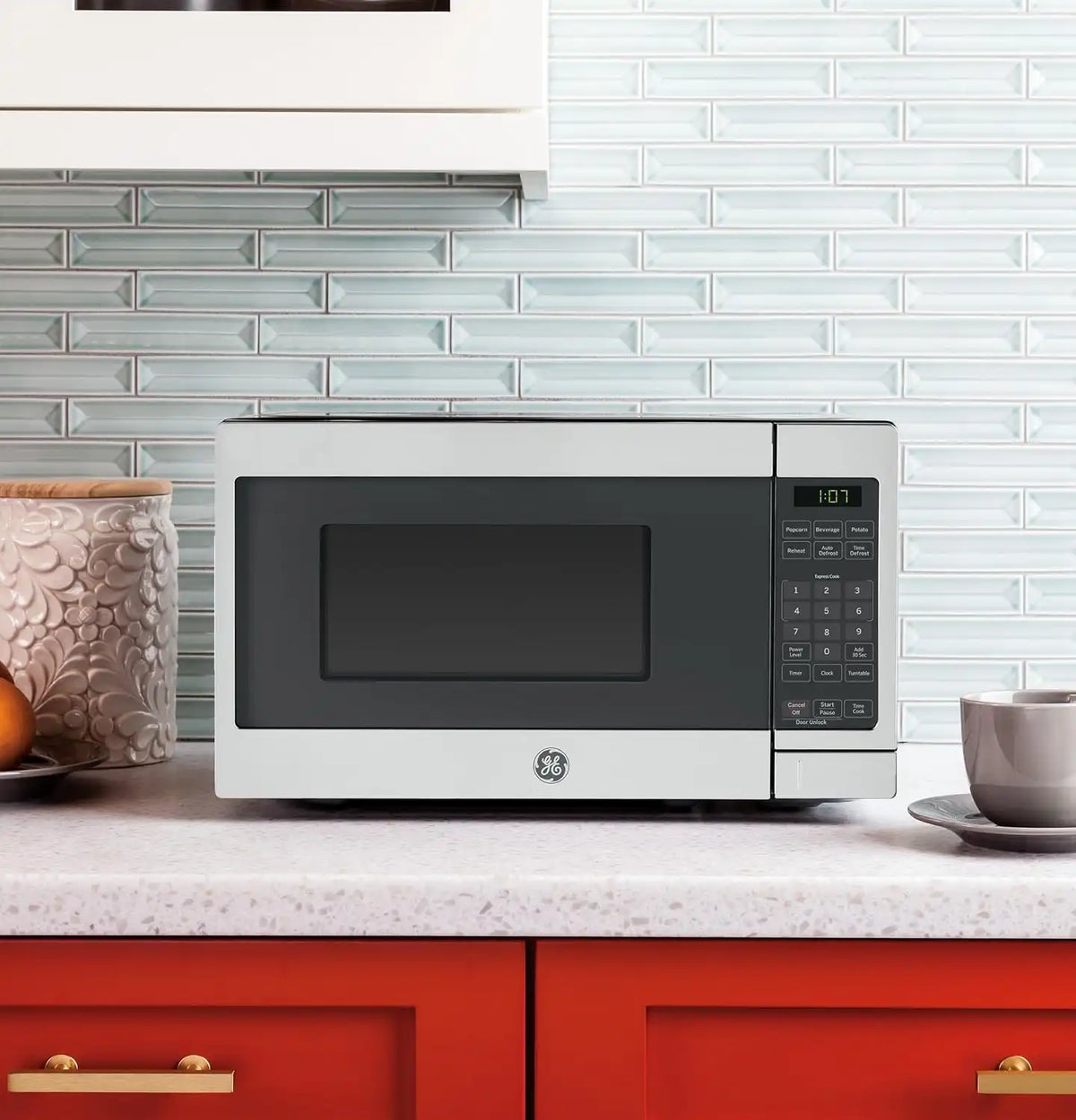 GE Countertop Microwave, 700 Watt 0.7 Cu. Ft., Stainless Steel, GCST07N1WSS