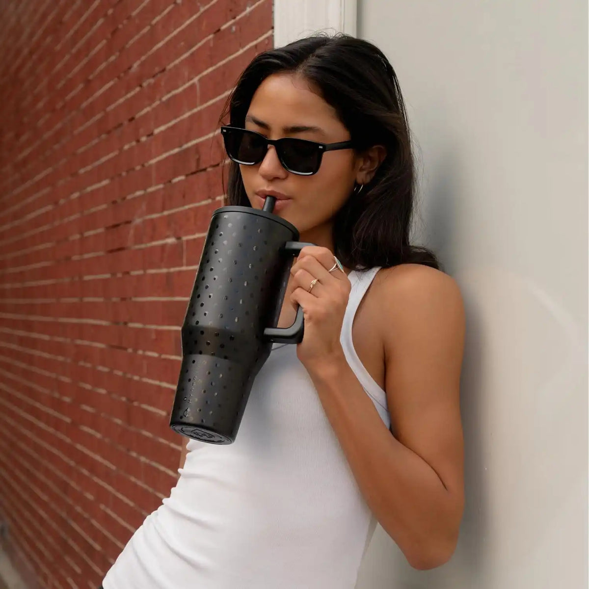 HydroJug Traveler 40oz, Insulated Water Bottle with Handle, Noire Satin